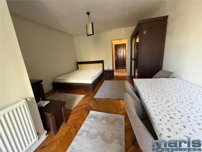 Garsoniera Tudor etaj 1 amenajata mobilata utilata! - foto 9