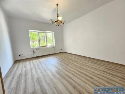 Casa 4 camere, S 110 mp Centru cu panouri pretabil servicii, birouri. - Targu Mures