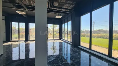 Spatiu  Comercial de inchiriat , bloc nou, zona Mehala - foto 5