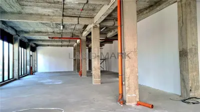 Spatiu comercial de inchiriat , bloc nou, zona Mehala - foto 6