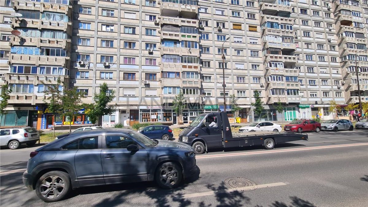 Spatiu comercial 111 mp utili, Bdul Gh. Lazar, vad excelent - Timisoara