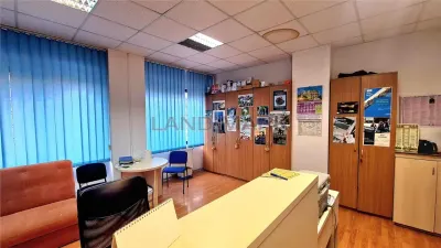 EXCLUSIVITATE! Spatiu comercial 560 mp , zona Complex- Universitate - foto 11
