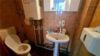 Spatiu comercial 70 mp , Simion Barnutiu, parcare in fata - foto 7