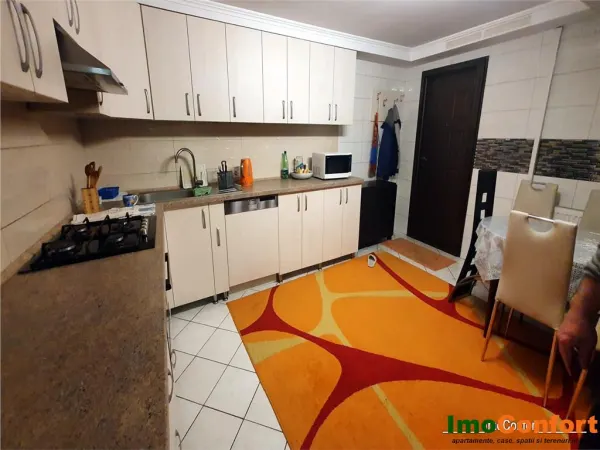 Casă 8 camere Iași - poza 12