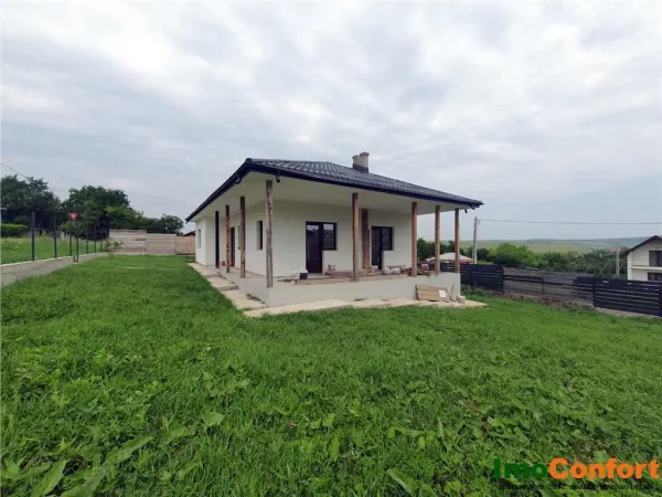 Casă 3 camere Miroslava - poza 3