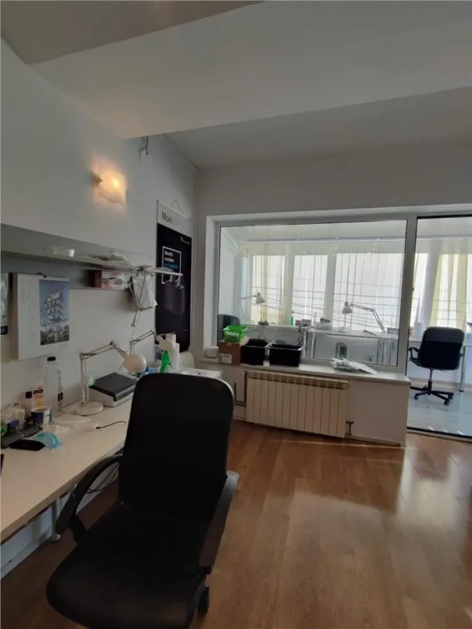 Casă 8 camere București - poza 1