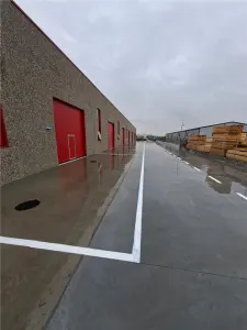 Hala 4200 mp beton,14 porti acces, dezvoltator - foto 6