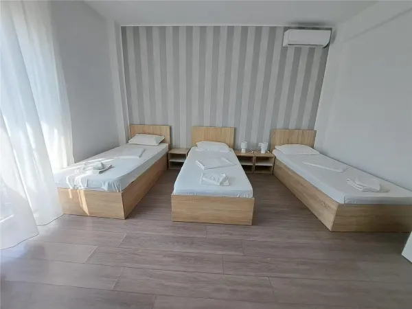 Casă 12 camere Afumați - poza 4