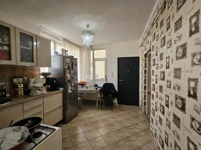 Casa spatioasa cu 3 apartamente de vanzare in Sibiu - foto 20