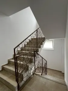 Casa pretabila sediu firma - birouri de inchiriat in Sibiu - foto 4