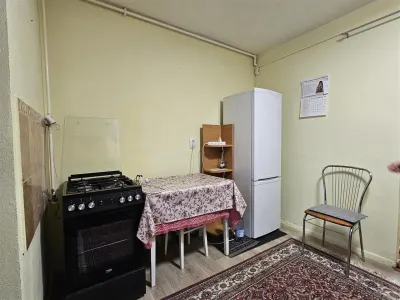 Apartament 3 camere decomandat cu pivnita de vanzare in Vasile Aaron - foto 19
