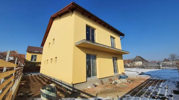 Casă 3 camere Sibiu - poza 1