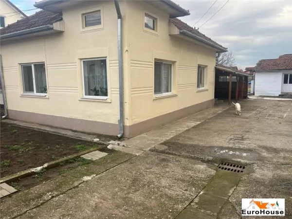 Casă 2 camere Alba Iulia - poza 1
