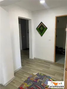 Apartament cu 3 camere de vanzare in Alba Iulia - foto 2
