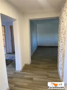 Apartament cu 3 camere de vanzare in Alba Iulia - foto 5