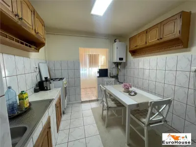 Apartament cu 2 camere de vanzare in Alba Iulia - foto 2