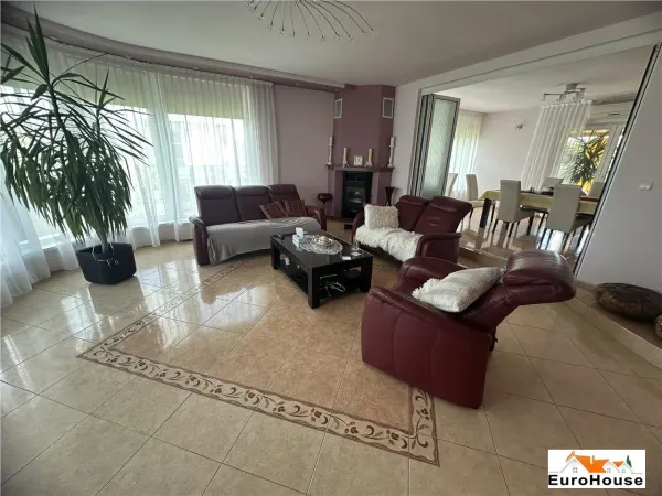 Casă 5 camere Alba Iulia - poza 1