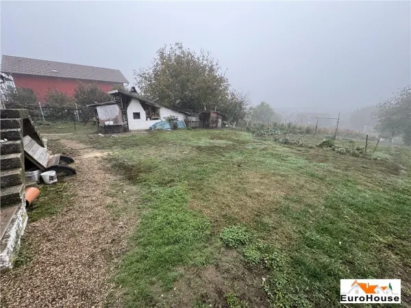 Casă 4 camere Santimbru - poza 2