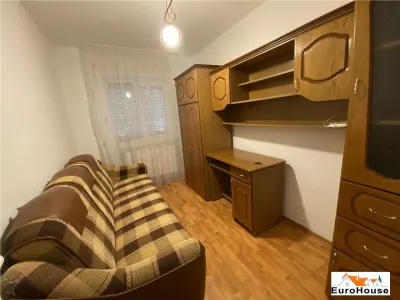 Apartament cu 3 camere de vanzare in Alba Iulia - foto 4