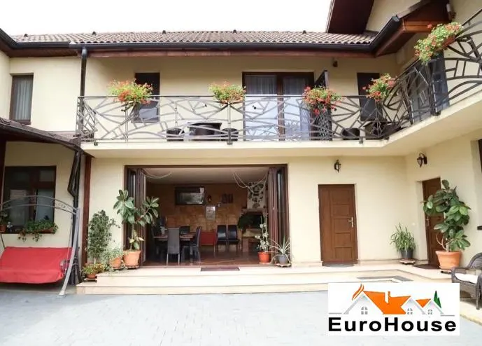 Casă 10 camere Alba Iulia - poza 1