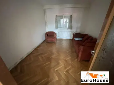Apartament cu 3 camere de vanzare in Alba Iulia Zona Caroline - foto 2