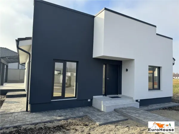 Casă 3 camere Alba Iulia - poza 1
