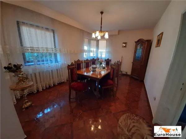 Casă 11 camere Alba Iulia - poza 2