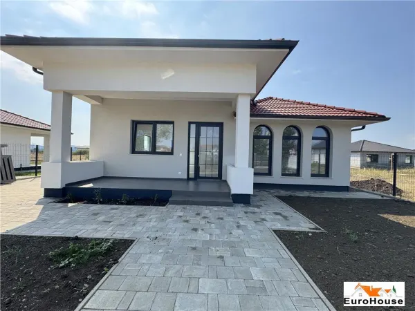 Casă 3 camere Alba Iulia - poza 1