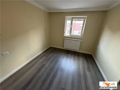 Apartament cu 2 camere de vanzare in Alba Iulia zona Carolina Mall - foto 4