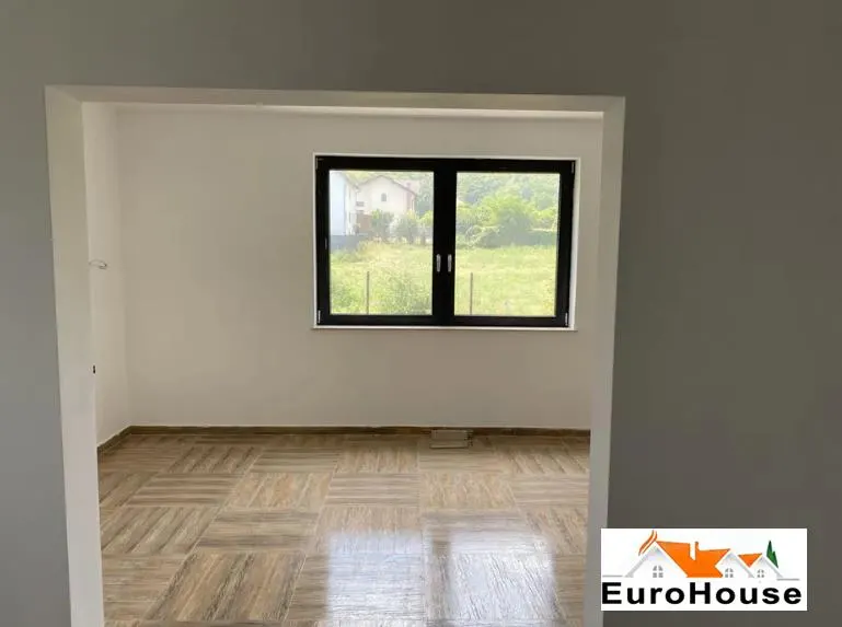 Casă 6 camere Alba Iulia - poza 1