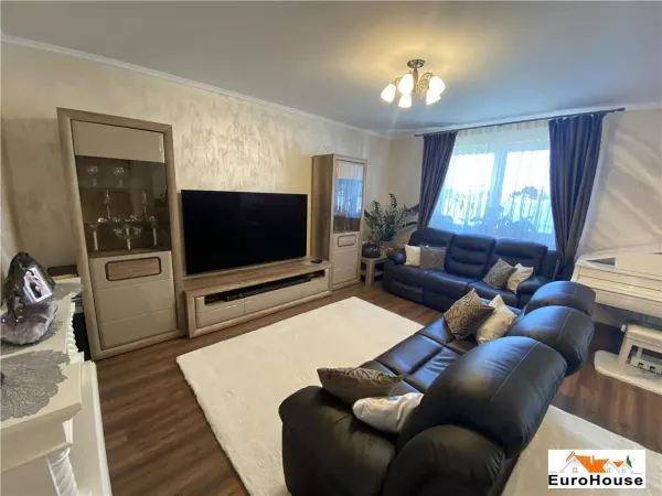 Casă 4 camere Alba Iulia - poza 1