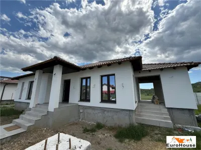 Casa de vanzare pe un nivel in Sard - Alba Iulia