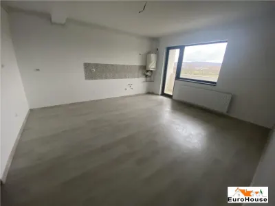 Apartament cu 3 camere de vanzare in Alba Iulia - foto 2