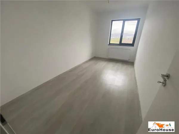 Apartament 3 camere Alba Iulia - poza 4