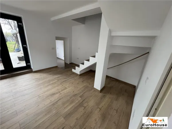 Casă 4 camere Alba Iulia - poza 2