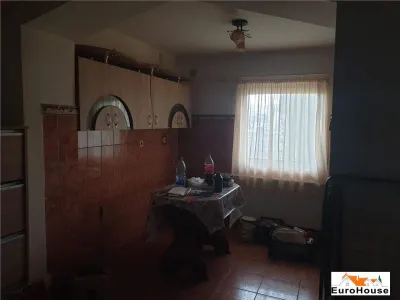 Apartament cu 4 camere de vanzare in Alba Iulia - foto 9
