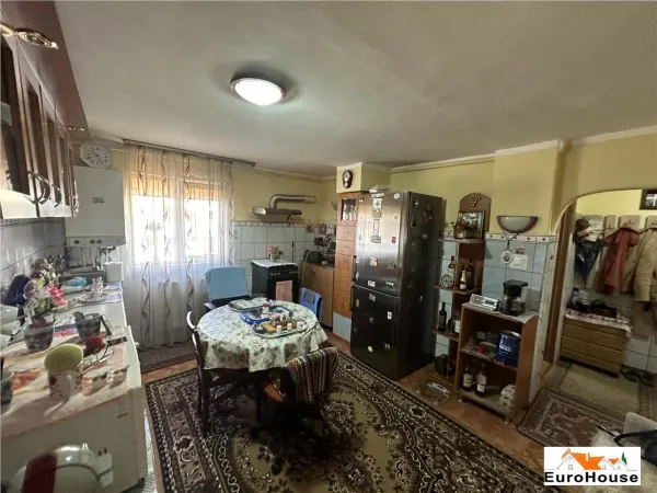 Apartament 3 camere Alba Iulia - poza 1