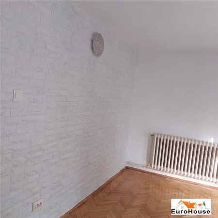 Birou Alba Iulia - poza 5