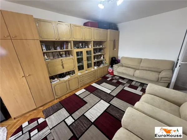 Apartament 3 camere Alba Iulia - poza 1