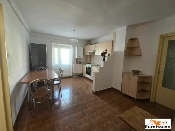 Apartament 3 camere Alba Iulia - poza 1