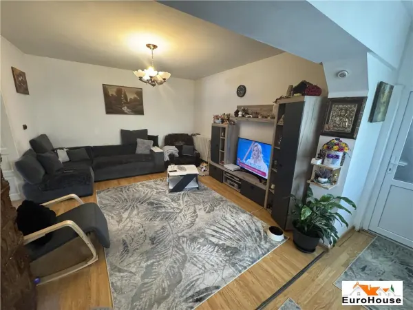 Casă 3 camere Alba Iulia - poza 1