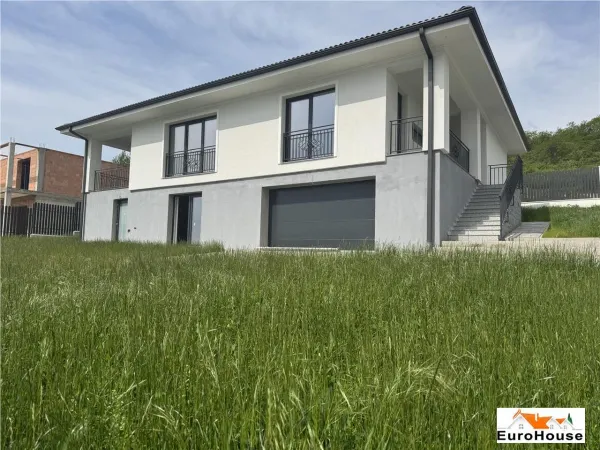 Casă 4 camere Alba Iulia - poza 2
