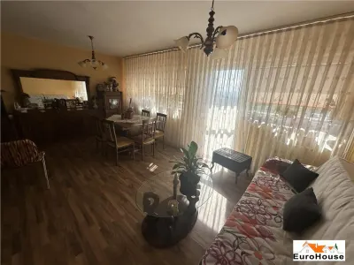 Apartament cu 4 camere de vanzare in Alba Iulia M-uri - foto 3
