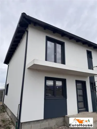Casă 4 camere Alba Iulia - poza 1