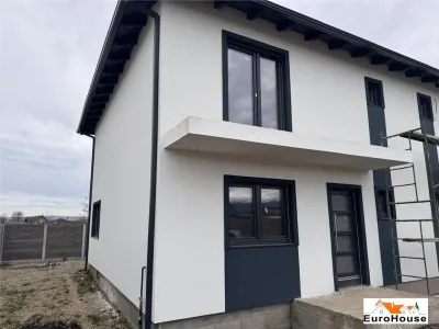 Casă 4 camere Alba Iulia - poza 2