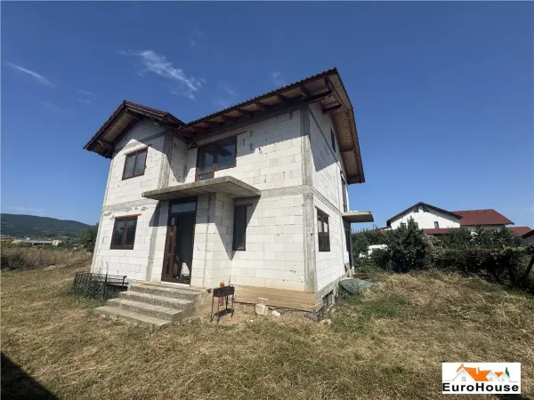 Casă 5 camere Alba Iulia - poza 1