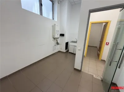 SPATIU COMERCIAL 100 MP – POZITIE ULTRACENTRALA, VIZIBILITATE EXCELENTA - foto 11