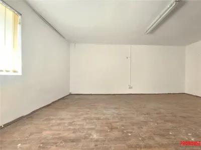 HALA RENOVATA, 364mp, PECO SERBANESTI - foto 6