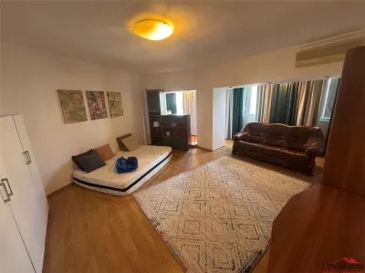 Ap 3 cam, et 1/3,89 mp utili, zona Gerald-B-dul Brailei - Focsani