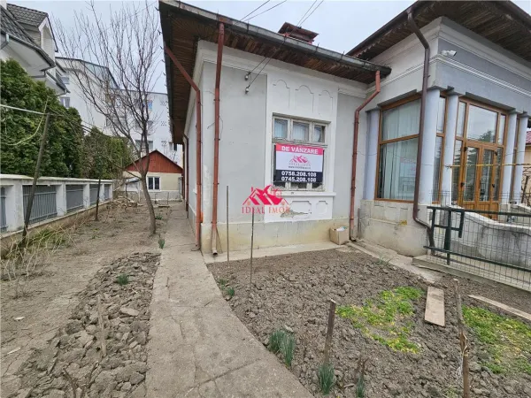 Casă 3 camere Bacău - poza 1